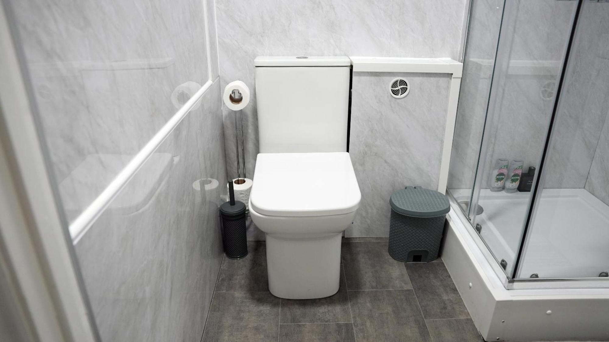 Centre House, Parking With Ev, Free Wifi, Netflix Coventry